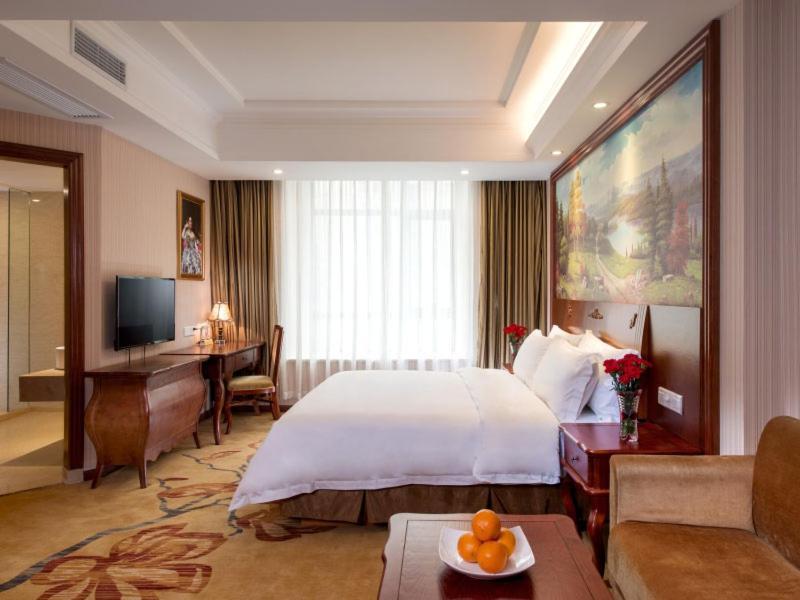 Vienna Hotel Puning South Huancheng Road High-Speed Train Station מראה חיצוני תמונה